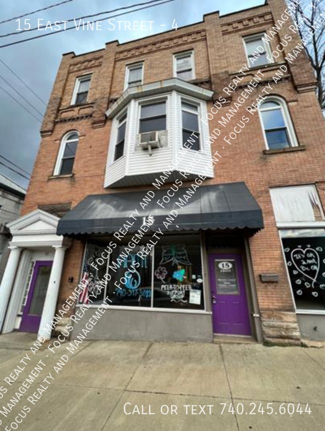 Primary Photo - 15 E Vine St