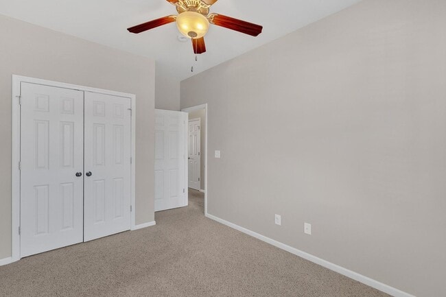 Building Photo - Carolina Forest Townhome- Available Now!
