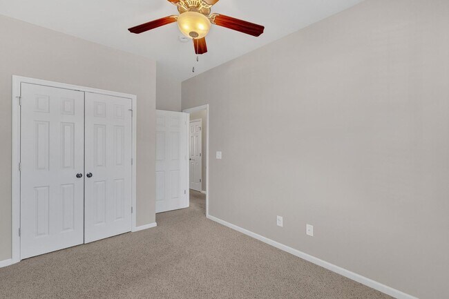 Building Photo - Carolina Forest Townhome with garage!