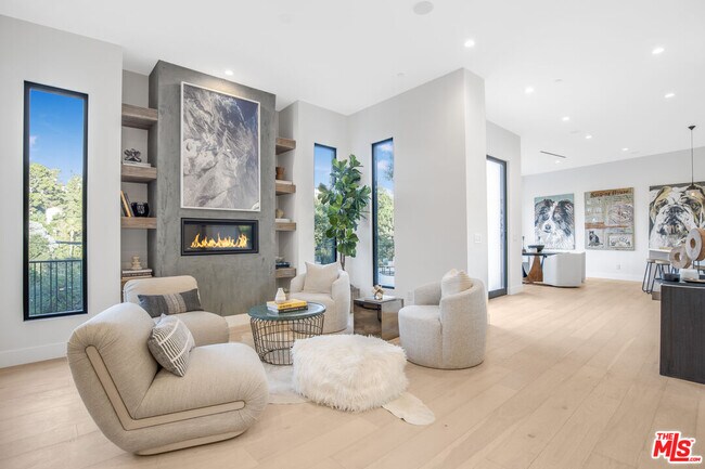 Building Photo - 3101 Belden Dr