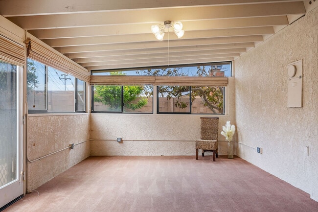 Building Photo - 288 Altair Ave