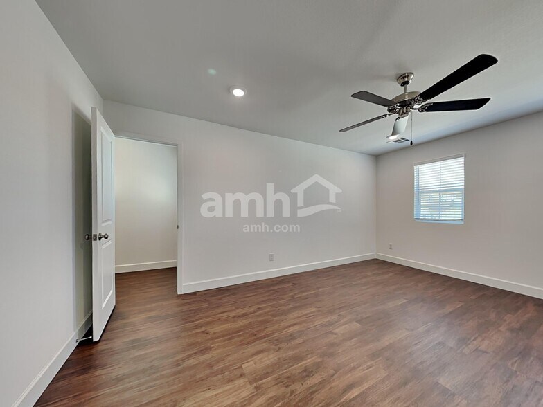 Building Photo - 284 Yasmin Daylily Pl