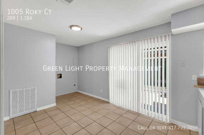 Building Photo - 1005 Roky Ct
