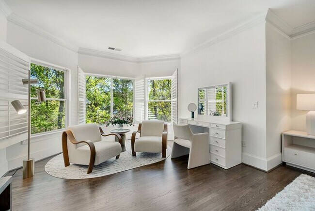 Building Photo - 7015 Blackthorn Ln