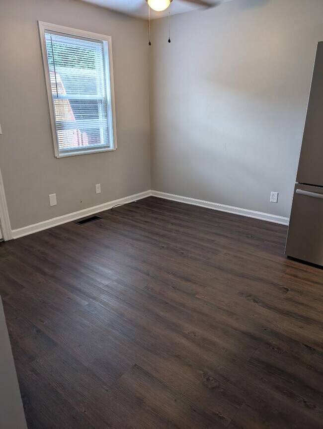 Building Photo - 105 Woodland Park Cir