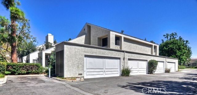 Building Photo - 15 Grenache