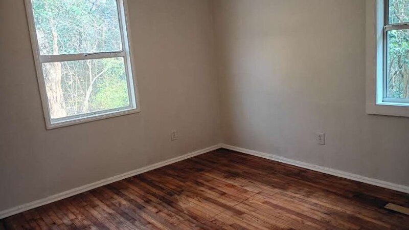 Building Photo - 3020 Margaret Dr