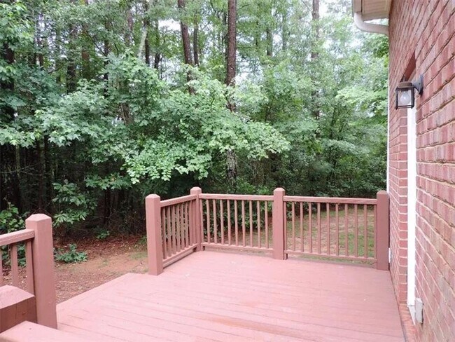 Building Photo - 1020 Trotters Walk