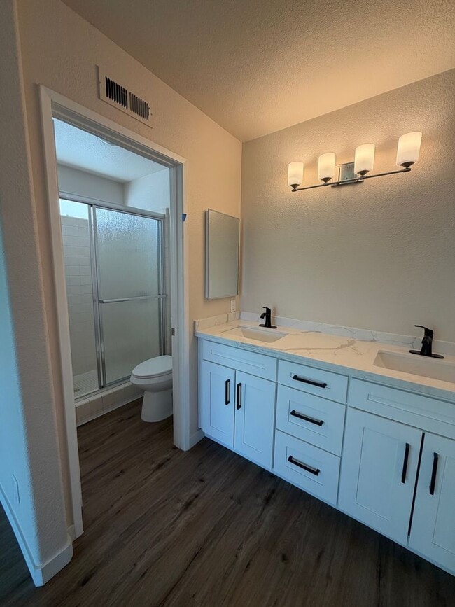 Building Photo - BEAUTIFULLY UPDATED RANCHO SAN DIEGO 3 BEDROOM HOME