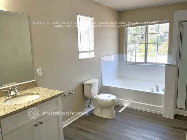 Building Photo - 10706 Bamboo Rod Cir