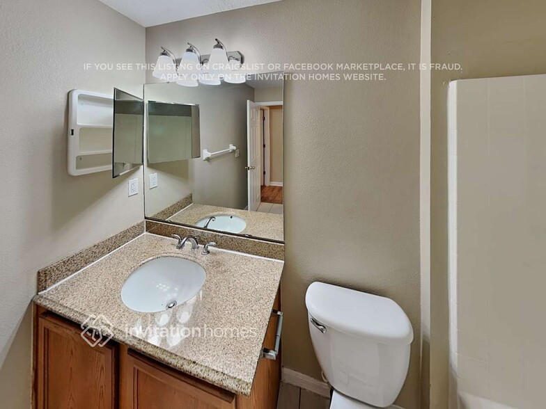 Building Photo - 2166 Bexley Dr
