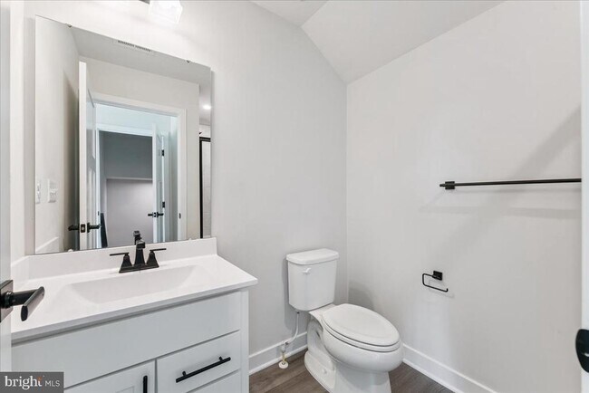 Building Photo - 14032 Sunrise Valley Dr