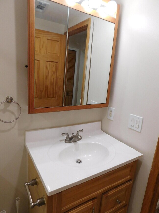 Building Photo - 32005 W 12 Mile Rd