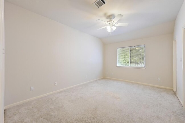 Building Photo - 1230 Heppner Dr