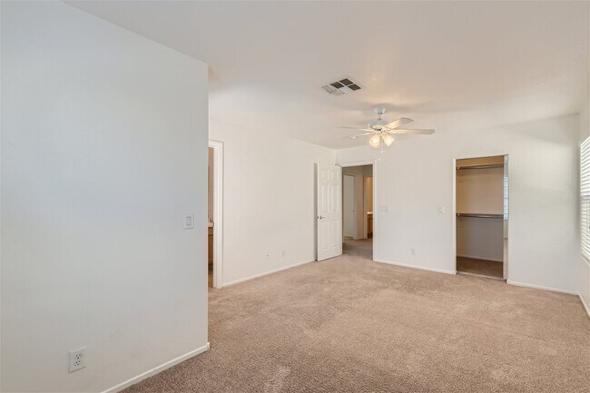 Building Photo - 9289 Wertz Ave