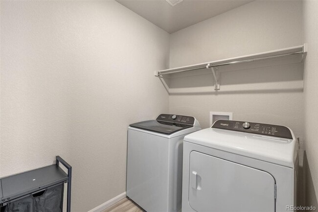 Building Photo - 11437 Splake St