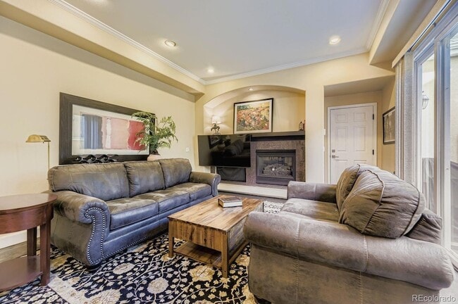 Building Photo - 346 Jackson St