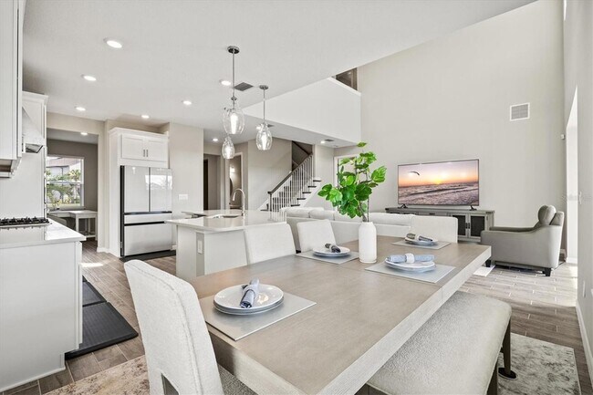 Building Photo - 9312 Tequila Sunrise Dr