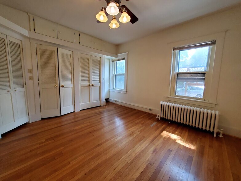Building Photo - 222 Morewood Ave