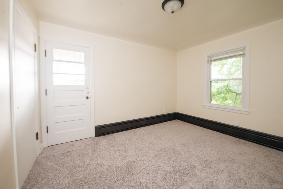 Bedroom #2 - 209 Kedzie St