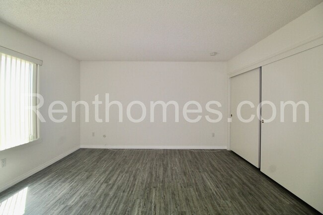Building Photo - 15519 Andorra Way