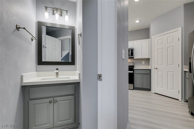 Building Photo - 803 Binbrook Dr