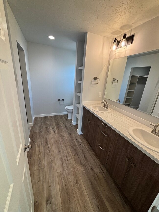 Building Photo - 5210 Endicott Dr