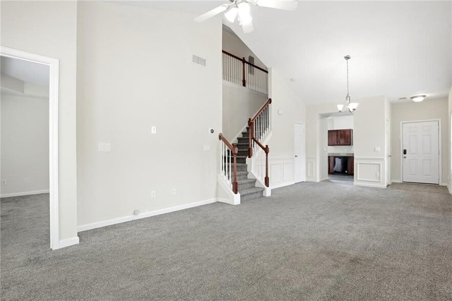 Building Photo - 2555 Flat Shoals Rd