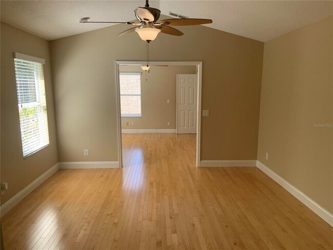 Building Photo - 4527 Riverton Dr