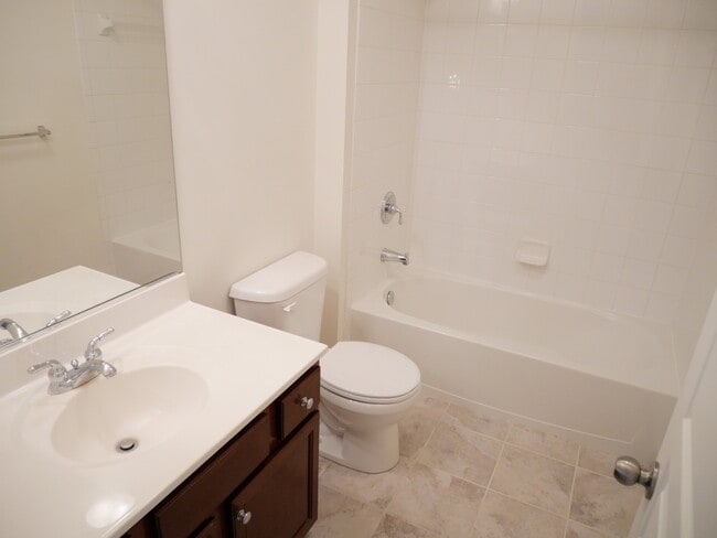 Building Photo - Gorgeous Townhome with 2 Car Garage locate...