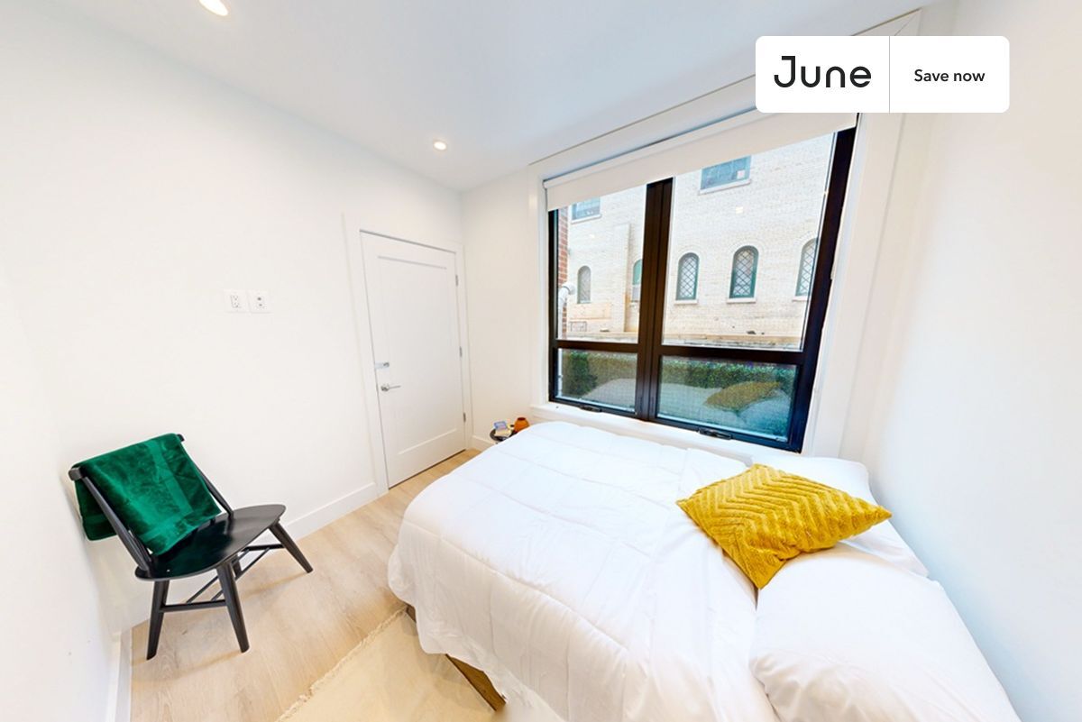 Building Photo - 2147 P St NW