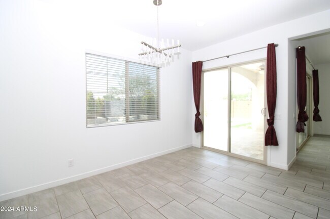 Building Photo - 259 E Sagittarius Pl