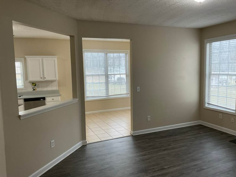 Building Photo - 1217 Everwood Dr SW