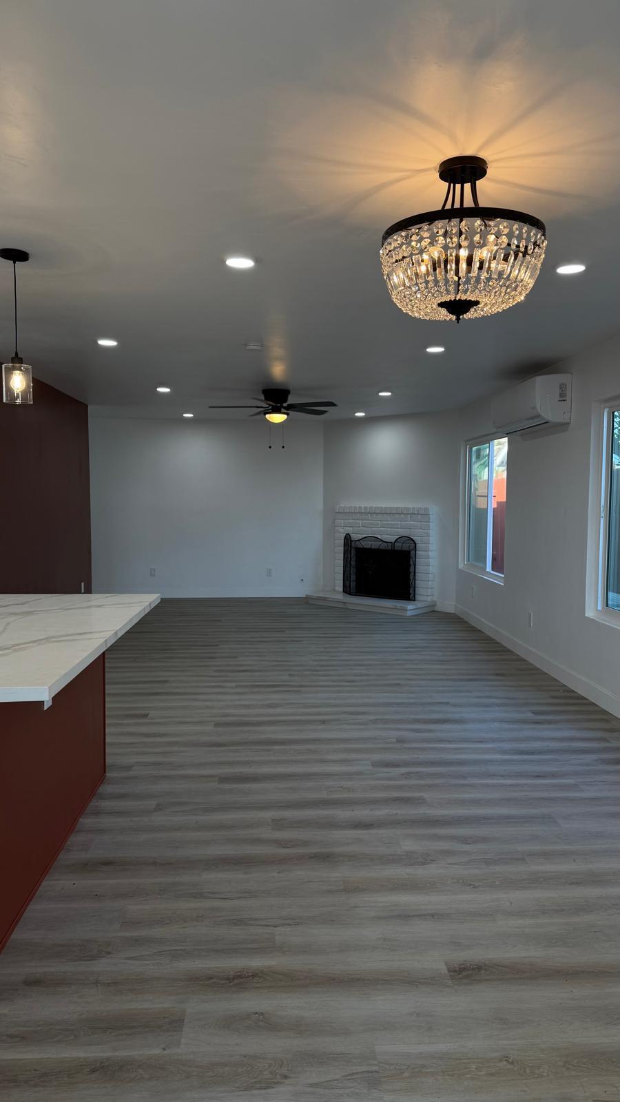 Building Photo - 1320 Vinca Way