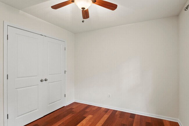 Building Photo - 144 Midland Rd