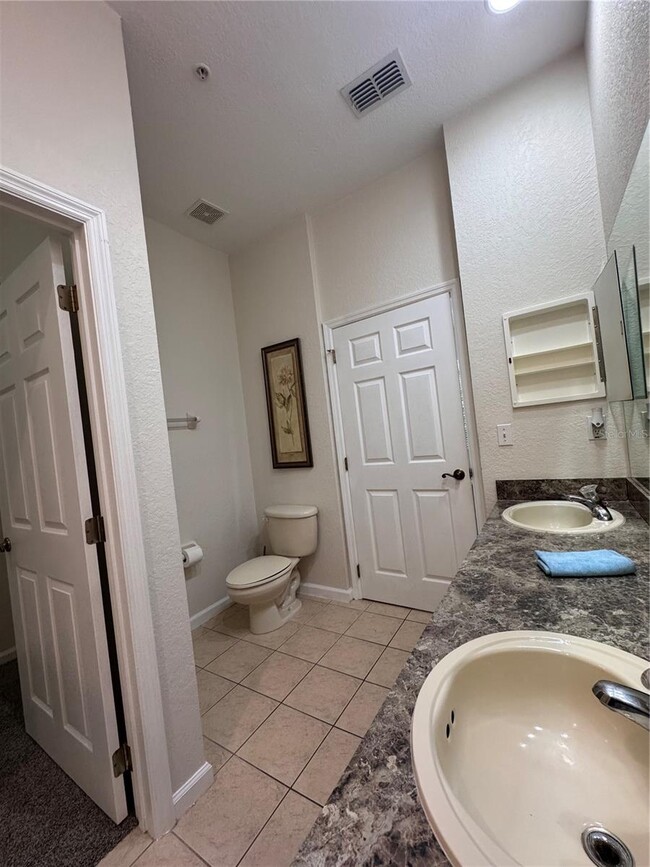 Building Photo - 3001 Greystone Loop