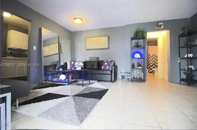 Building Photo - 2120 NE 168th St