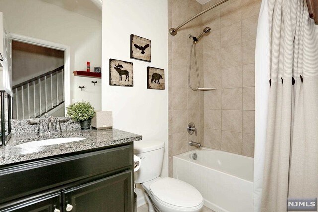 Building Photo - 4-12-30 30th St