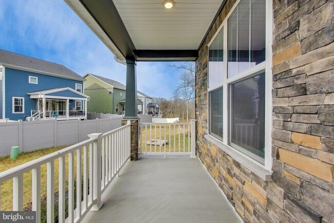 Building Photo - 3897 Hillview Ct