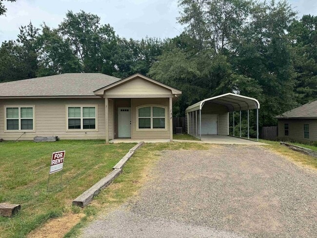 Building Photo - 113 Summer Creek Dr