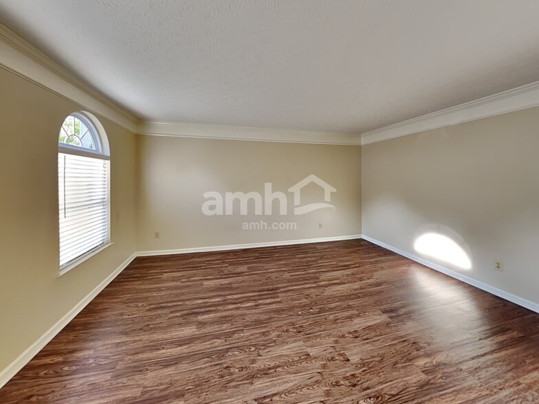 Building Photo - 4906 Bixby Ridge Dr E