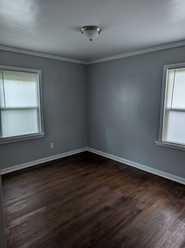 Building Photo - 19386 Yonka- 3 BEDS & 1.5 BATH FOR RENT!