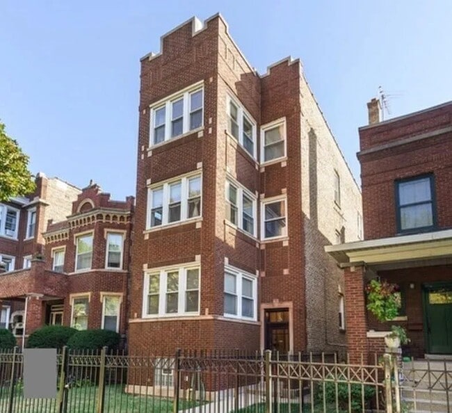 Building Photo - 4709 N Washtenaw Ave