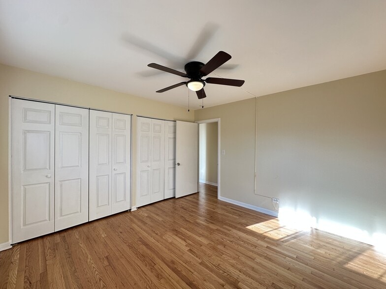 Building Photo - 627 N Lincoln Ave