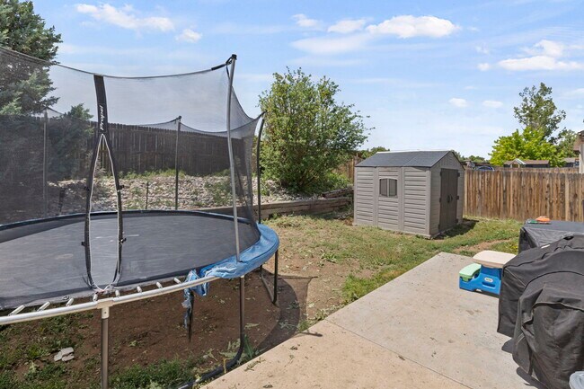 Building Photo - 7356 Coral Ridge Dr