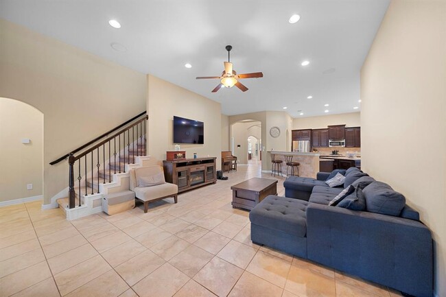 Building Photo - 4711 Salinas Ln