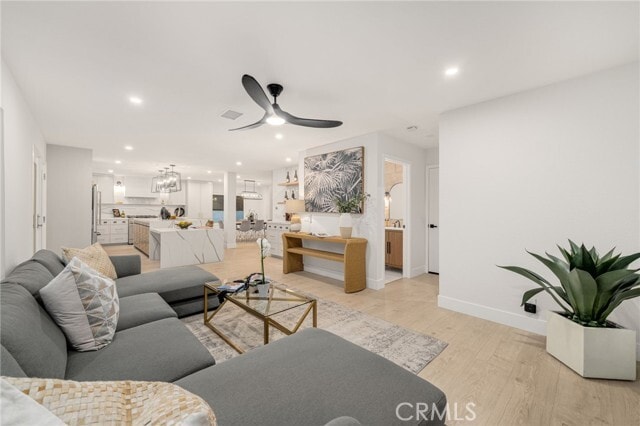 Building Photo - 24362 Via Santa Clara