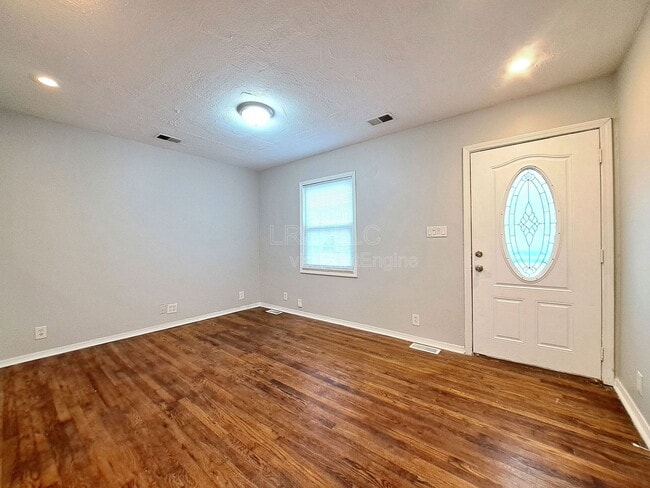 Building Photo - 342 Alger Ave