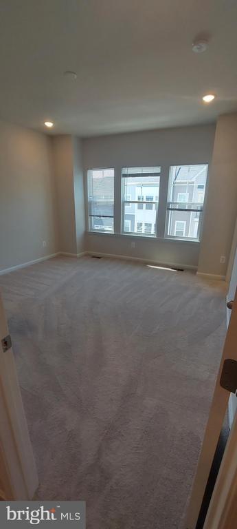 Building Photo - 2580 Hopton Ln