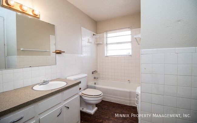 Building Photo - 1602 58th St